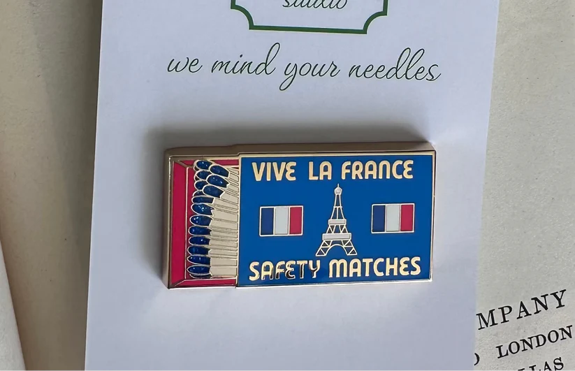 Vive La France Needle Minder