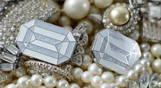 White Diamond Needle Minder